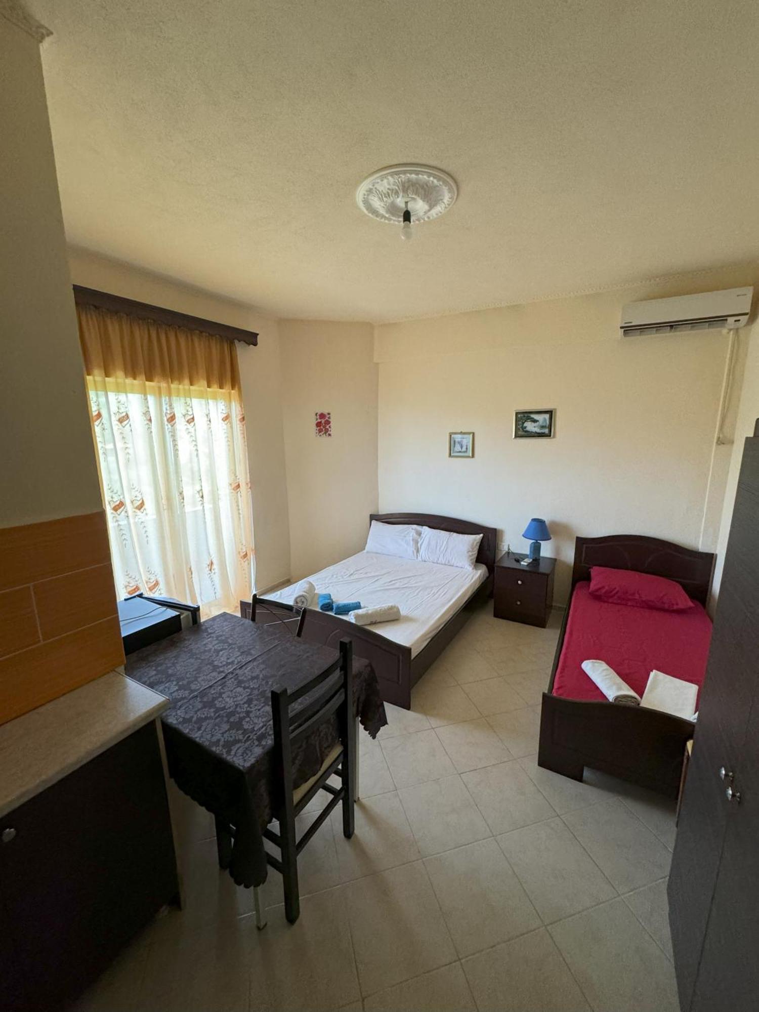 Adrian Agustin Rooms Lukovë Zewnętrze zdjęcie