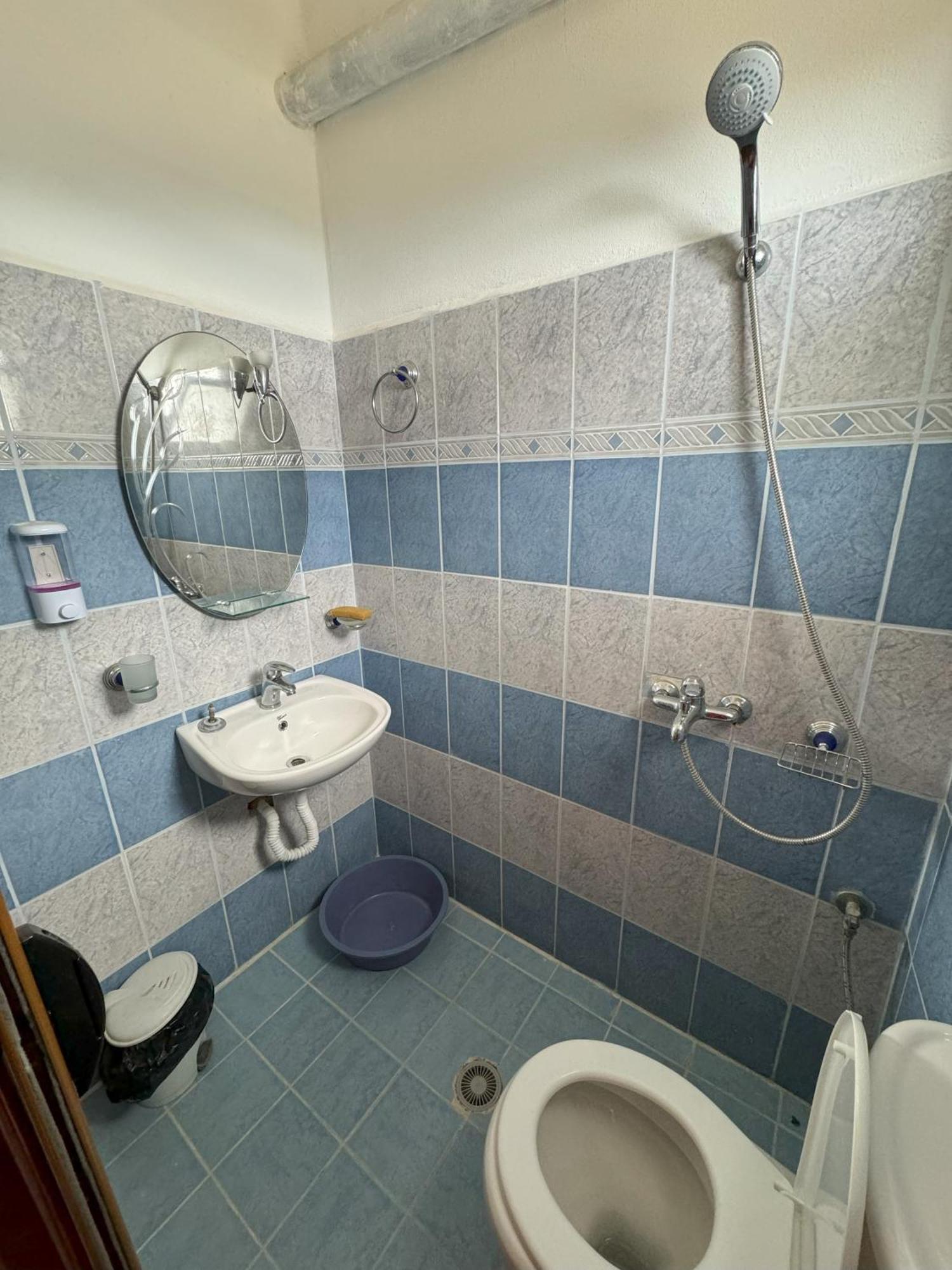 Adrian Agustin Rooms Lukovë Zewnętrze zdjęcie