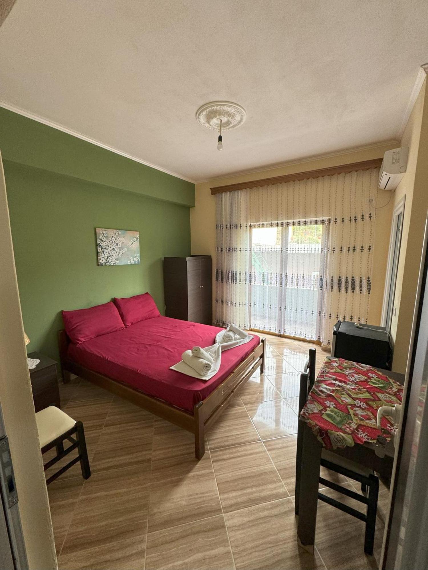 Adrian Agustin Rooms Lukovë Zewnętrze zdjęcie